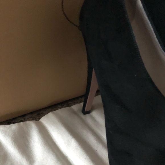PRADA - Suede Boots (excellent condition) - Picture 9 of 16